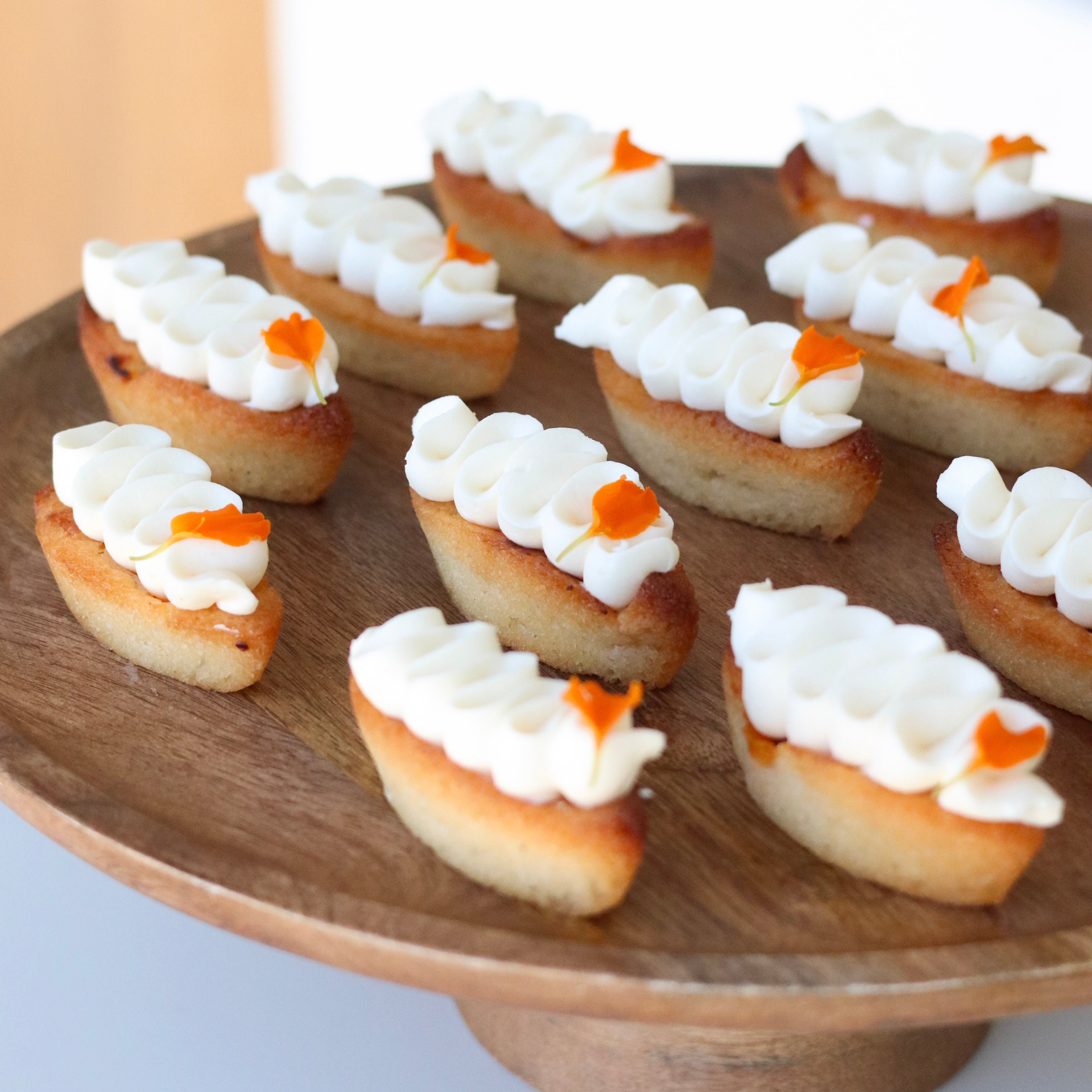 Le plateau de 20 financiers abricot & romarin