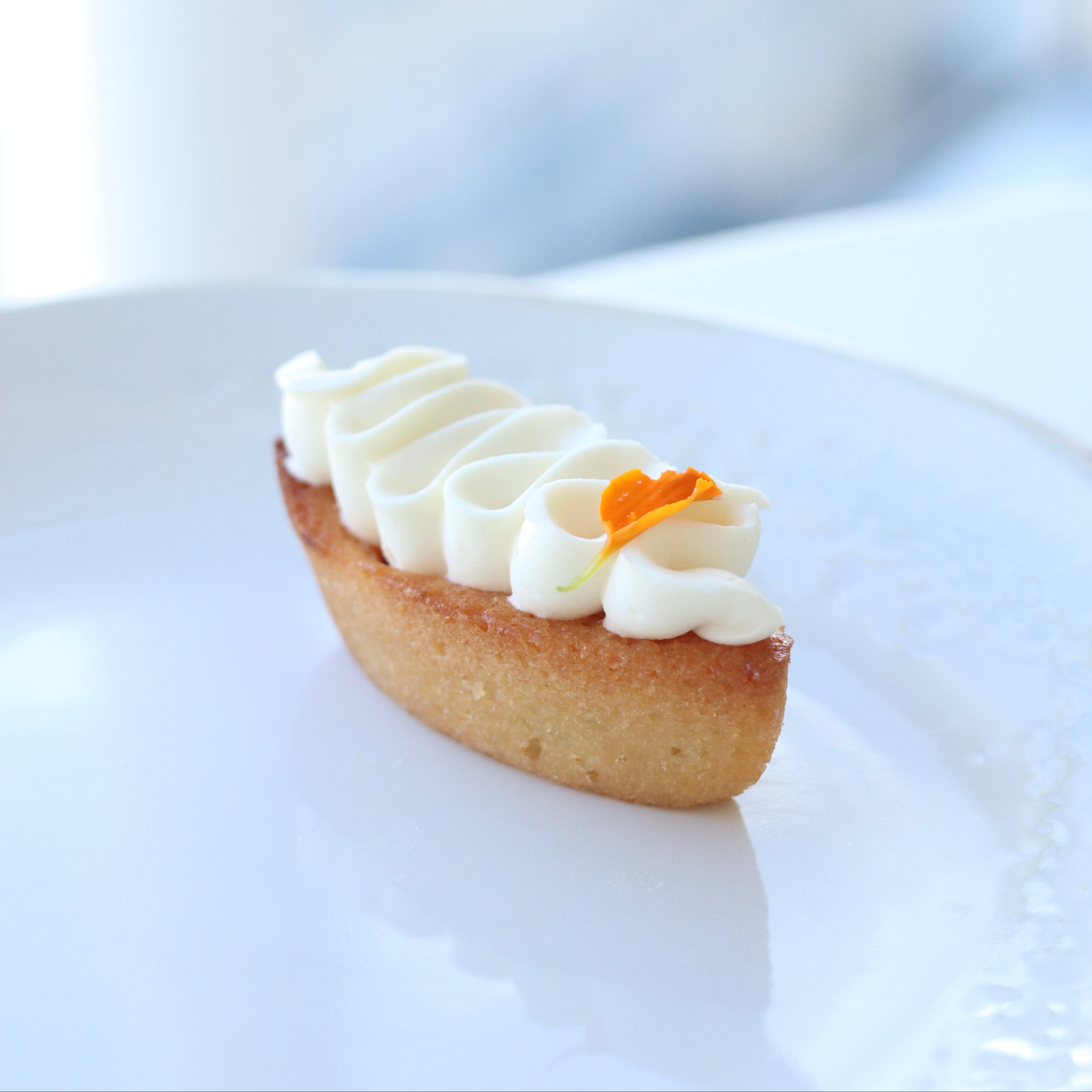 Le plateau de 20 financiers abricot & romarin